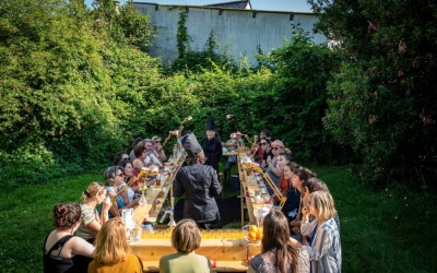  «Le petit déjeuner  »Cie Derezo